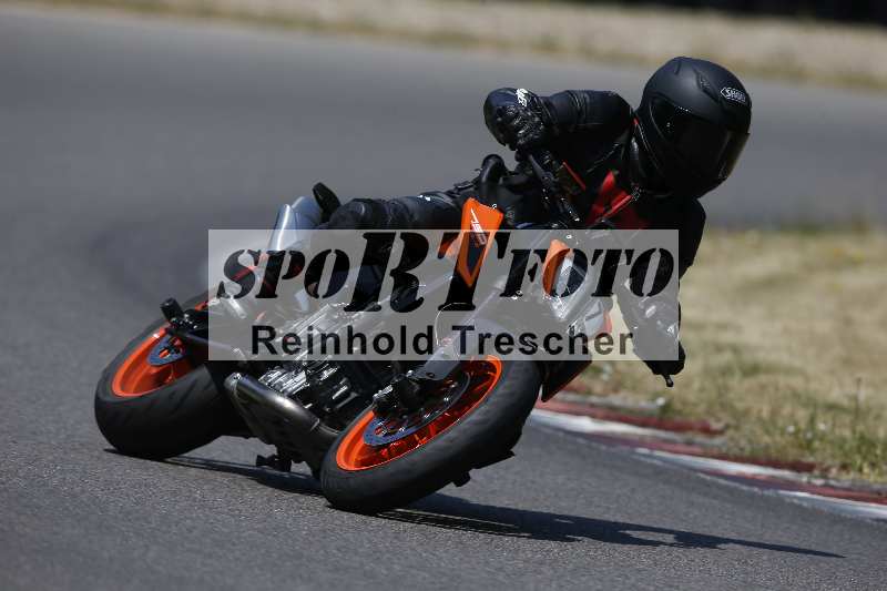 Archiv-2023/28 05.06.2023 Moto Club Anneau du Rhin/blanc-novice/7